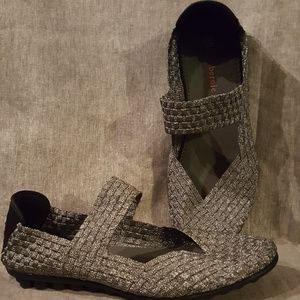 Ladies Size 41 Metallic Gray Casual Shoes, New